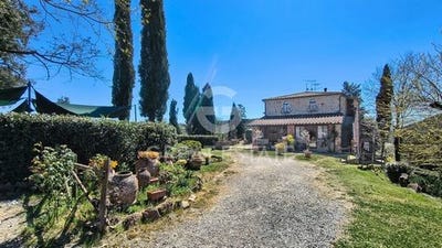 /international/it/volterra-tuscany-310108566058/