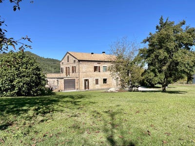 /international/it/amandola-marche-310108763624/