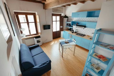/international/it/via-giuseppe-barbaroux-turin-piedmont-310100366196/