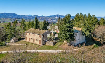 /international/it/cupramontana-marche-310103428276/