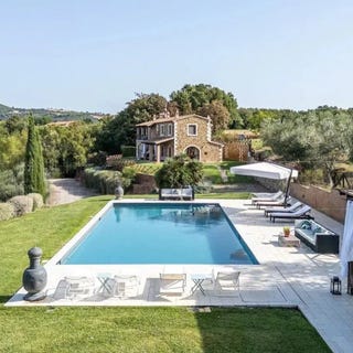 /international/it/capalbio-stazione-tuscany-310109797658/