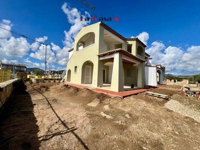 /international/it/budoni-sardinia-310105833400/