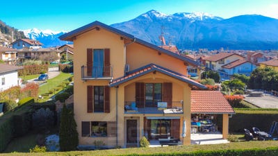/international/it/cannobio-piedmont-310108243038/