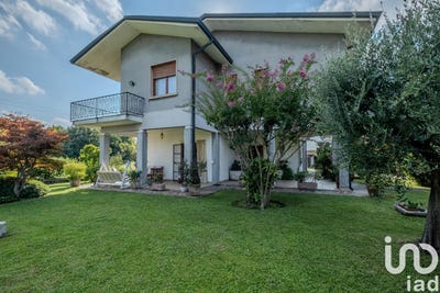 /international/it/castiglione-delle-stiviere-lombardy-310106627403/