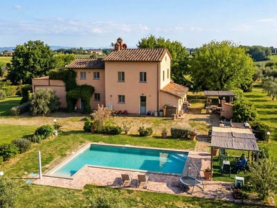 /international/it/castiglion-fiorentino-tuscany-310105947135/
