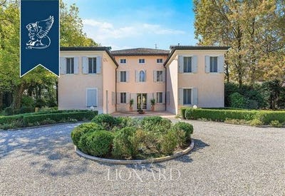 /international/it/correggio-emilia-romagna-310103139263/