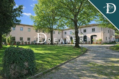 /international/it/lucca-tuscany-310107370600/