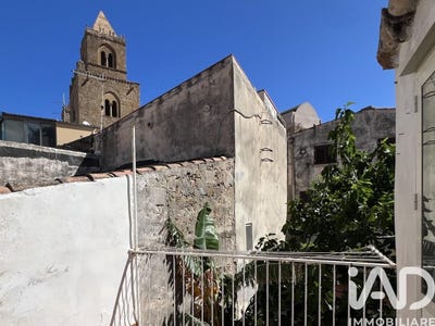 /international/it/cefalu-sicily-310103687729/