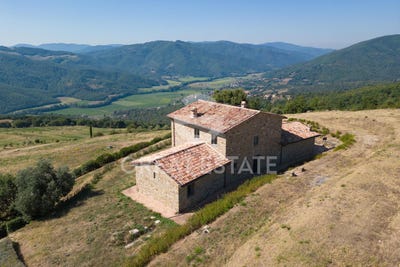 /international/it/citta-di-castello-umbria-120087357438/