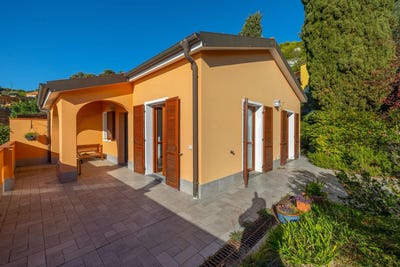 /international/it/ventimiglia-liguria-310107838975/
