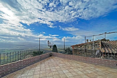 /international/it/montalcino-tuscany-310107238955/