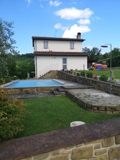 /international/it/montevarchi-tuscany-310105252710/