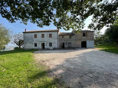 /international/it/cartoceto-marche-310108996992/