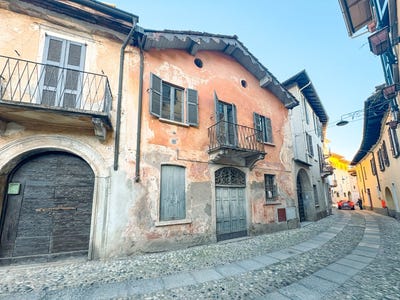 /international/it/via-angela-sappa-marietti-20-miasino-piedmont-310108809211/