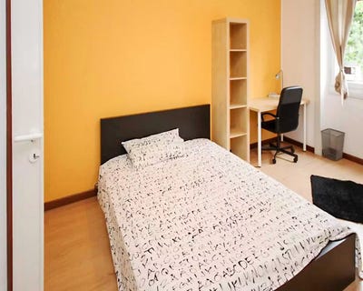 /international/it/via-raffaello-bertieri-milan-lombardy-310108671324/