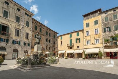 /international/it/via-roma-sarteano-tuscany-310103428215/