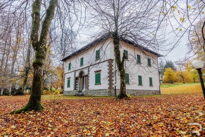 /international/it/via-della-badia-montepiano-tuscany-310096247837/