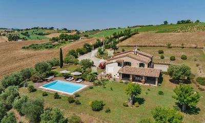 /international/it/arcevia-marche-310103015243/