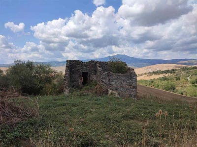/international/it/radicofani-tuscany-310106839078/