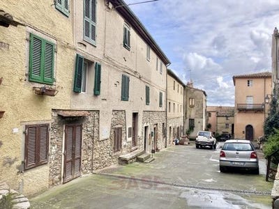 /international/it/piazza-del-plebiscito-sassetta-tuscany-310108271241/