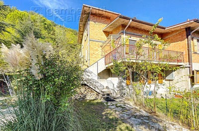/international/it/urbino-marche-310103018324/