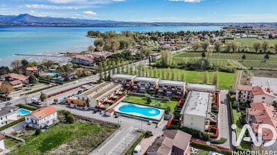 /international/it/sirmione-lombardy-310107774878/
