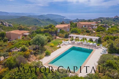 /international/it/trinita-d-agultu-e-vignola-sardinia-310108316238/