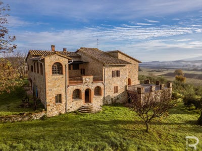 /international/it/casole-d-elsa-tuscany-310104116393/