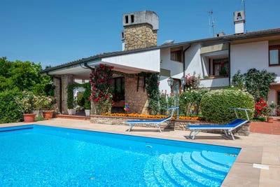 /international/it/piazza-al-serchio-tuscany-310102091428/