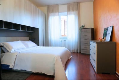 /international/it/via-xxv-aprile-pero-lombardy-310096840986/