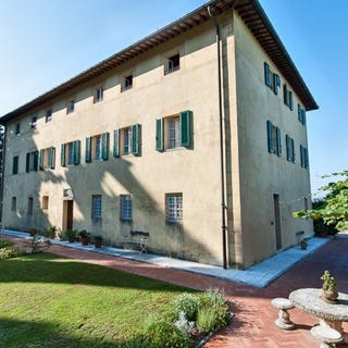 /international/it/lucca-tuscany-310108407126/