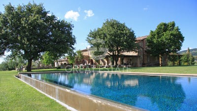 /international/it/sarteano-tuscany-310107449500/