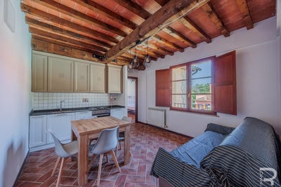 /international/it/montaione-tuscany-310107840018/