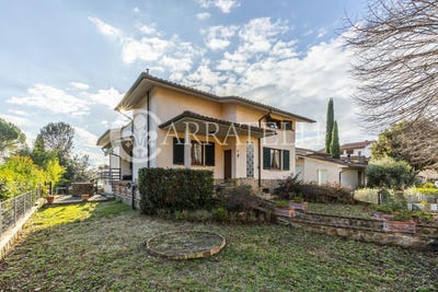 /international/it/asciano-tuscany-310104207966/
