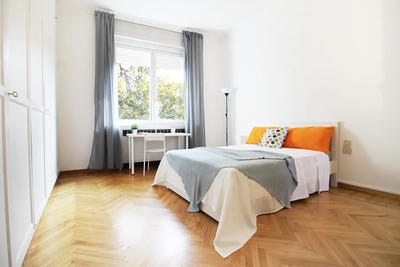 /international/it/viale-del-risorgimento-bologna-emilia-romagna-310100886927/?lang=de