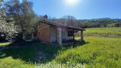 /international/it/baschi-umbria-310098773347/