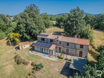 /international/it/semproniano-tuscany-310106381941/
