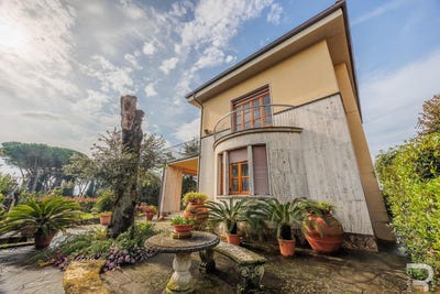 /international/it/lastra-a-signa-tuscany-310105074387/