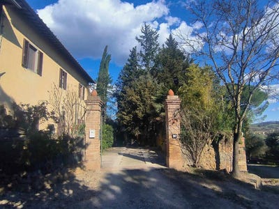 /international/it/poggibonsi-tuscany-310100714369/