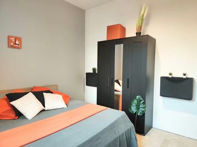 /international/it/via-della-barca-bologna-emilia-romagna-310106513393/