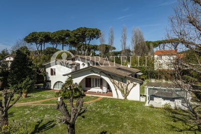 /international/it/forte-dei-marmi-tuscany-310108330853/