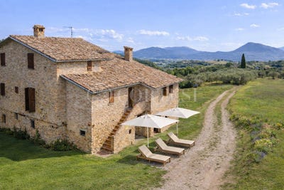 /international/it/montone-umbria-310108183735/