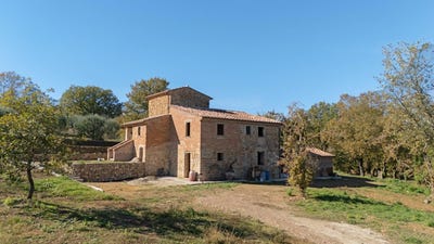 /international/it/lucignano-tuscany-310106780337/