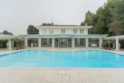 /international/it/magnago-lombardy-120088398677/?lang=it