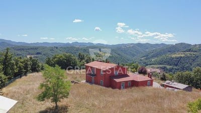 /international/it/apecchio-marche-120097649678/
