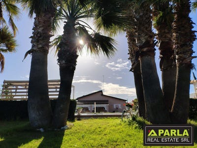 /international/it/via-guido-d-arezzo-licata-sicily-310105026680/