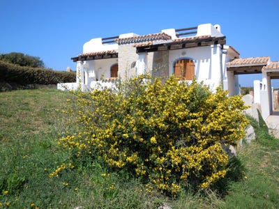 /international/it/90-via-razzoli-terravecchia-portoquadro-sardinia-310101877328/