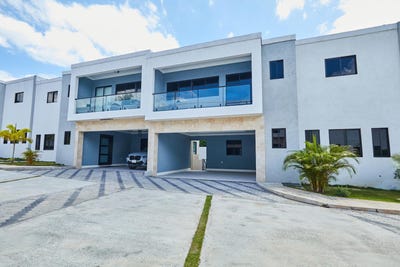 /international/jm/5-farringdon-terrace-unit-7-kingston-6-st-andrew-parish-310107705060/