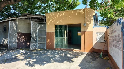 /international/jm/41-lyndhurst-rd-kingston-5-st-andrew-parish-310101105006/