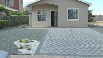 /international/jm/44-starfish-crescent-phoeni-phoenix-park-westmoreland-parish-310108327188/?lang=it
